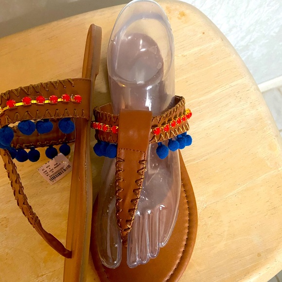 Shoes - Picture 4 of 4